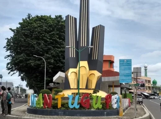 wisata terbaru Tugu Pers